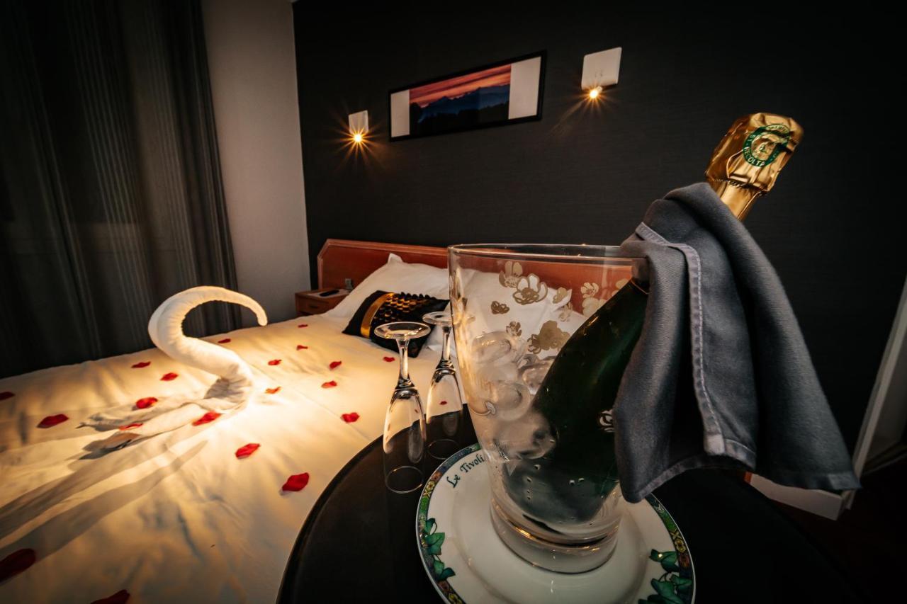 Hotel Le Tivoli Vic-en-Bigorre Eksteriør bilde